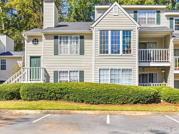 1208 Glenleaf Dr, Peachtree Corners, GA 30092