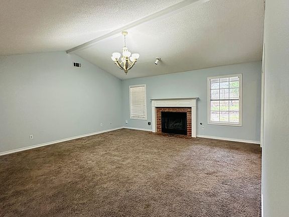 4th image of 3900 Bristol Ln