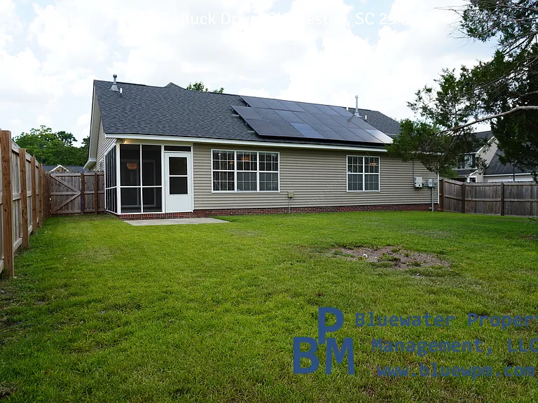 300 Truluck Dr — Photo 32