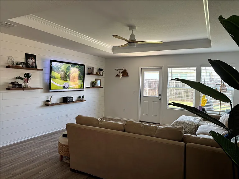1945 Javelina St — Photo 9
