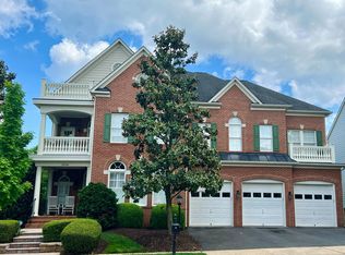 19246 Mill Site Pl, Leesburg, VA 20176