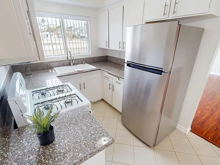 800 Meyer Lane — Photo 26