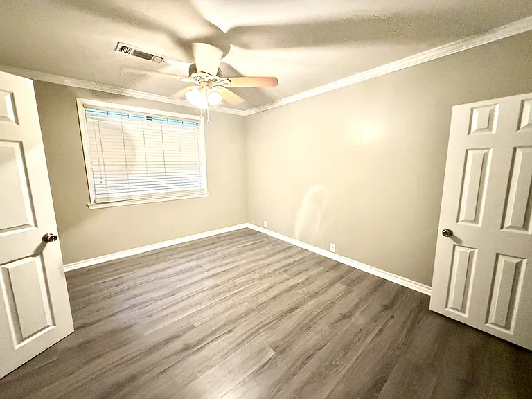 1010 C St NW — Photo 18