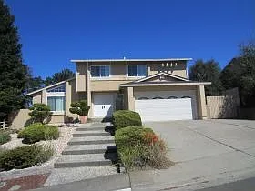 199 Iris Rd photo 1