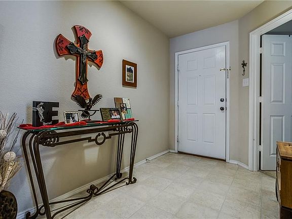 4th image of 5904 Snow Creek Dr