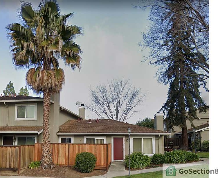 1st image of 2905 Rose Ave