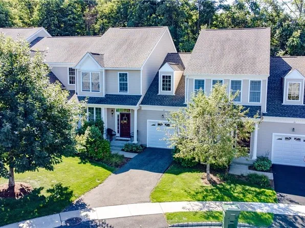 33 Iris Way #33, Berlin, CT 06037