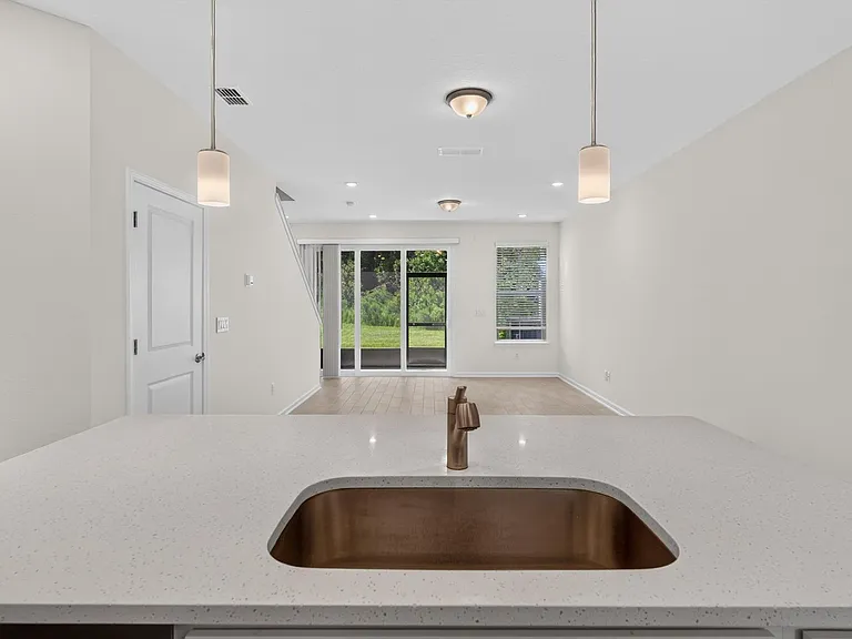 39 Mellowood Ln — Photo 6