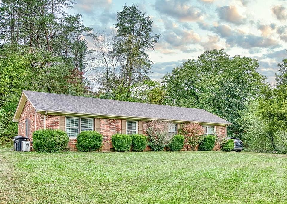 1st image of 221 Camp Dr