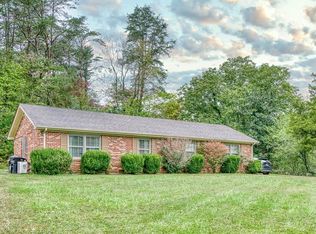 221 Camp Dr, Sparta, TN 38583