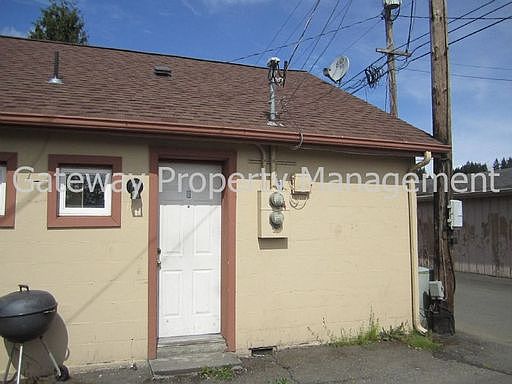 1st image of 708 W Cota St #B