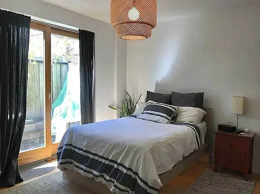 Rented by EXR | media 2