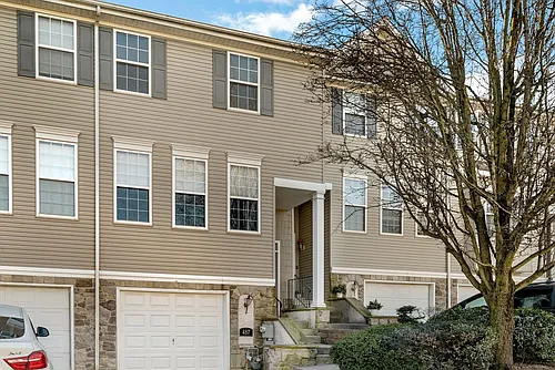 487 Fort Hill Cir Photo 1
