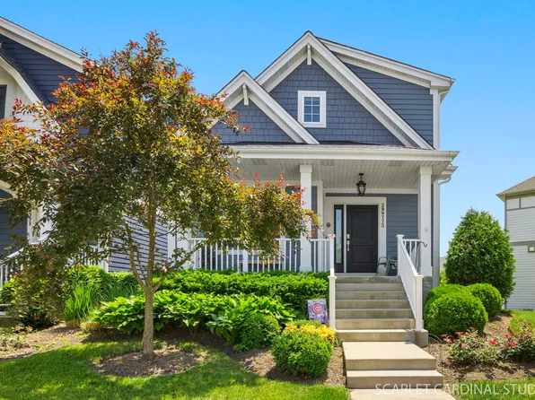 28W773 Stafford Pl, Warrenville, IL 60555