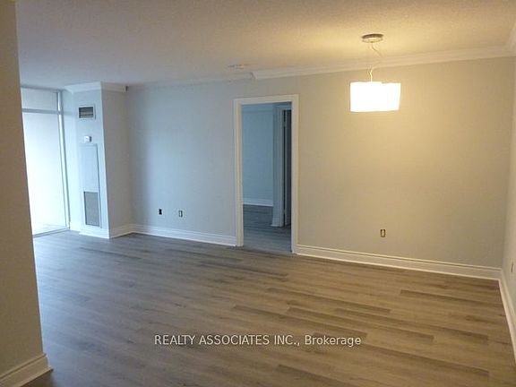 4th image of 880 Grandview Way #801