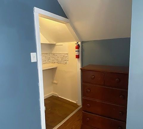 5th image of 27 Benham St #2