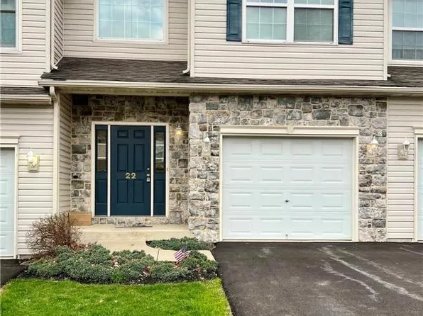 22 Helene Ct, Hamburg, PA 19526