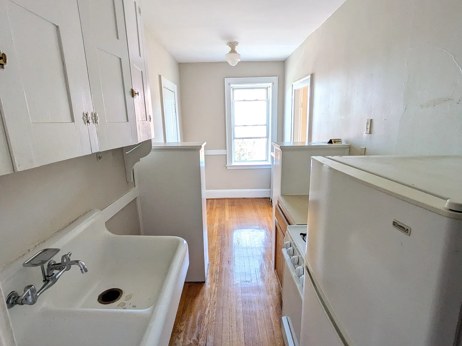 Studio, 333 sqft, $2,325 — Photo 2