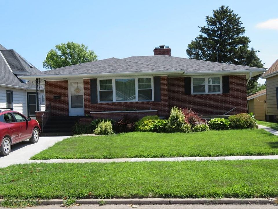 2nd image of 813 S 3rd St