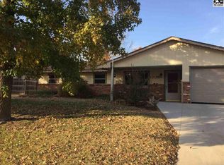1208 E 6th St, Pratt, KS 67124