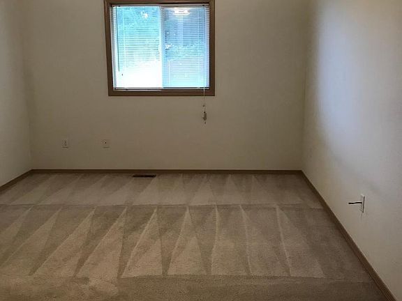 5th image of 7518 110th St E