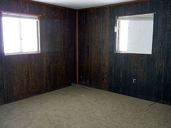 4th image of 44 Myrick Ave