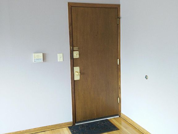 5th image of 424 Elgin Ave