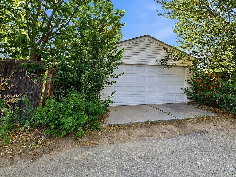 1200 Spruce St — Photo 36