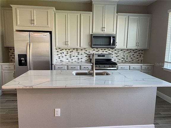 2nd image of 6228 Sea Air Dr #3220