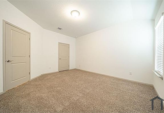 5th image of 7624 Magnolia Village #102