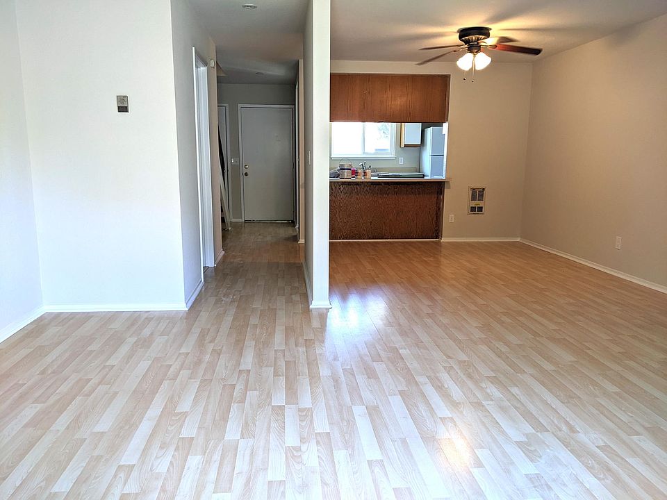 Open floor plan, living room connected to dinning area
