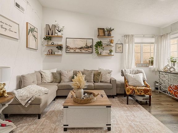 4th image of 453 S 100 E APT 8