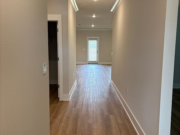 4th image of 21803 Aleutian Ave