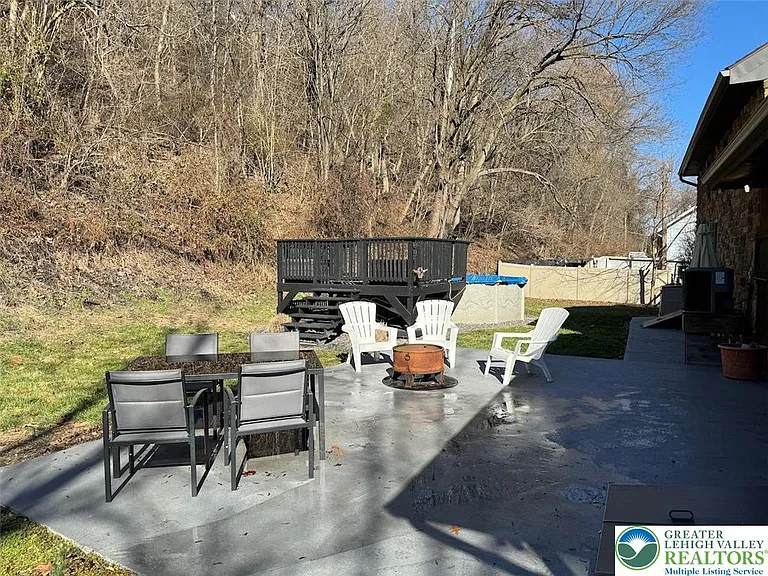 312 Lehigh Dr — Photo 43