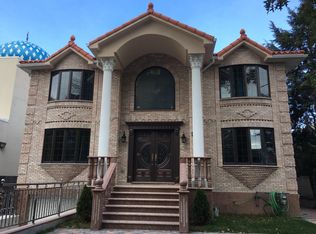 14155 33rd Ave, Flushing, NY 11354