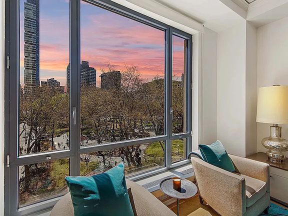 2nd image of 50 Madison Ave #Ru3