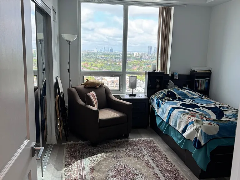 7165 Yonge St #2109 — Photo 15