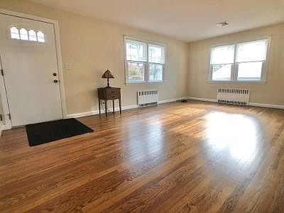 1st image of 33 Custis Ave #1