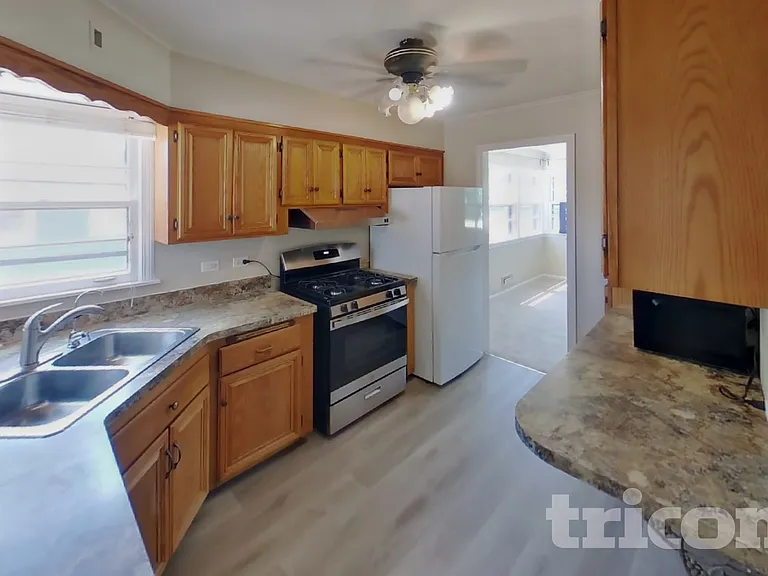 1449 S Wolf Rd — Photo 6