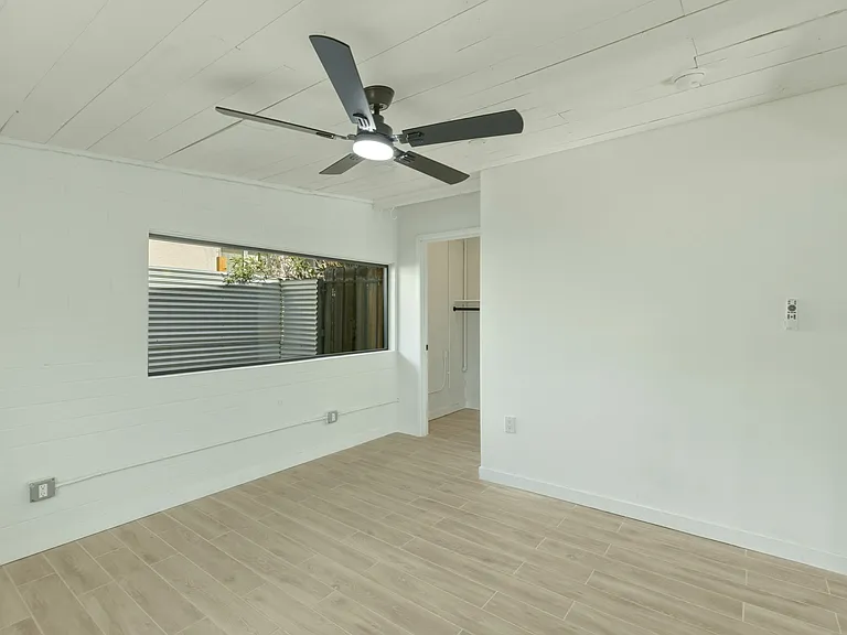 1438 E Sheridan St — Photo 27