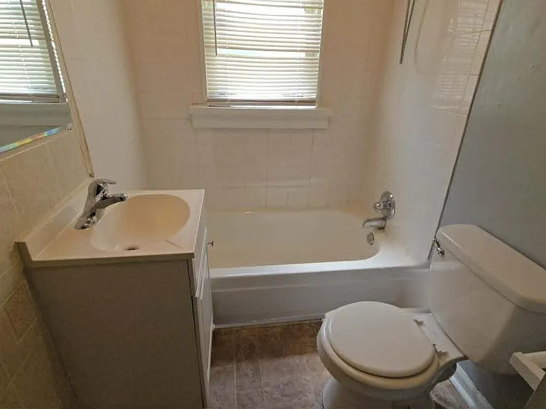 236 E Oklahoma St — Photo 12