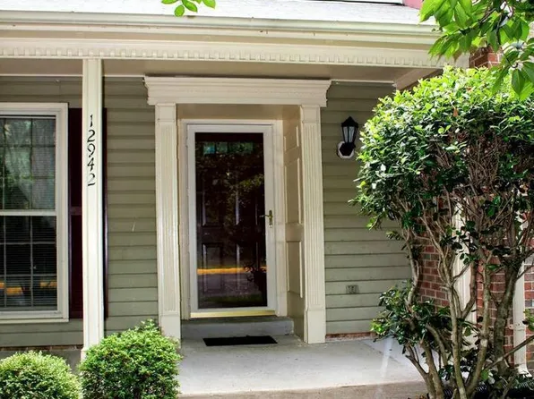 12942 Lockleven Ln, Woodbridge, VA 22192