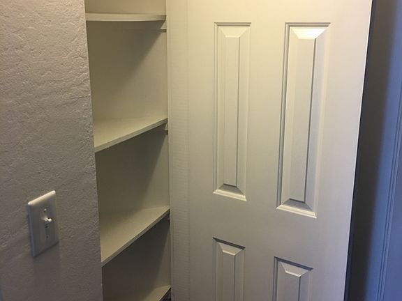 5th image of 1352 Kingfisher Way APT 17