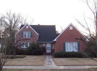 113 Finch St, Clinton, NC 28328