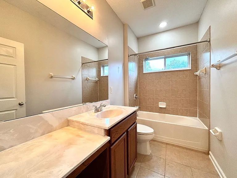 13856 Jeremiah Rd — Photo 32