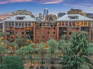 1030 NW Johnson St APT 323, Portland, OR