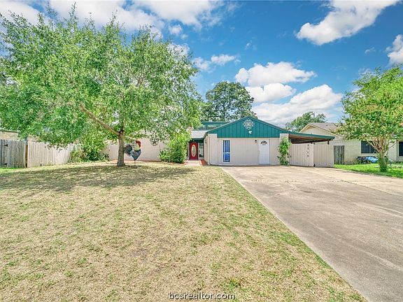 2nd image of 2715 Adrienne Cir