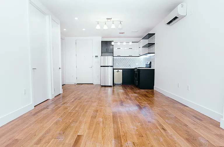 876 Bergen St #5F — Photo 2