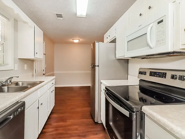 24 Cool Water Ct — Photo 9