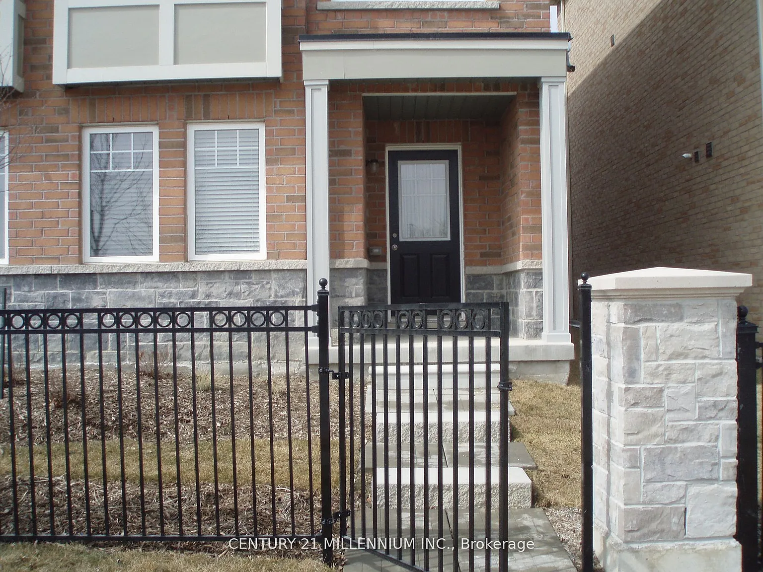 4 bed, $3,025 — Photo 2